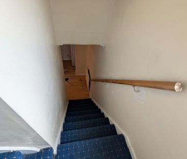 5 bedroom terraced house to rent - Photo 4