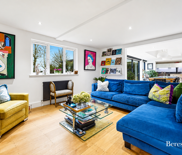 4 bedroom detached house to rent - Photo 1