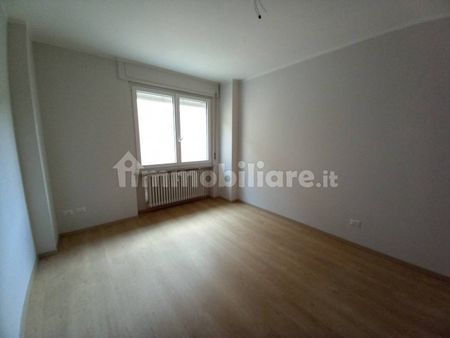 Trilocale piazza Libertà 21, Centro, Quarona - Photo 2