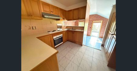 CHARMING TWO BEDROOM TERRACE - Photo 4