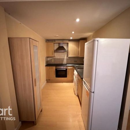 2 bedroom apartment to rent - Photo 3