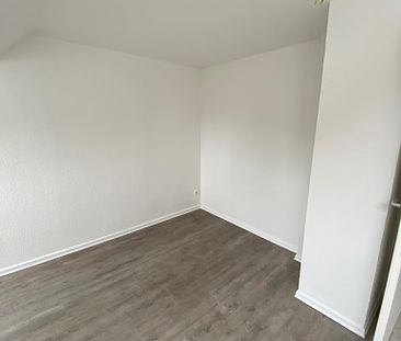Moderne 1-Zimmer-Wohnung in Wuppertal Elberfeld - Wir renovieren für Sie! - Photo 2