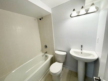 For Lease - 240 Ridley Crescent, Southgate, Ontario - Photo 5