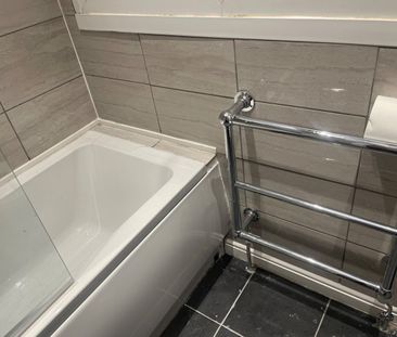 2 Bed Flat, Ayres Road, M16 - Photo 6