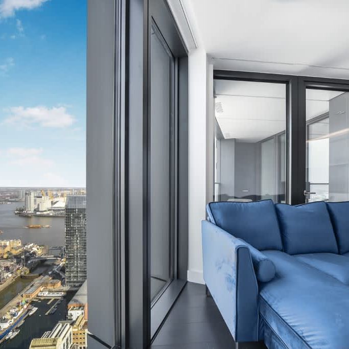 Amory Tower, Marsh Wall E14 - Photo 1