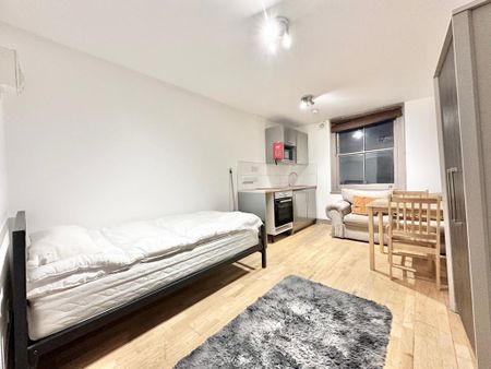 Studio to rent - Photo 4