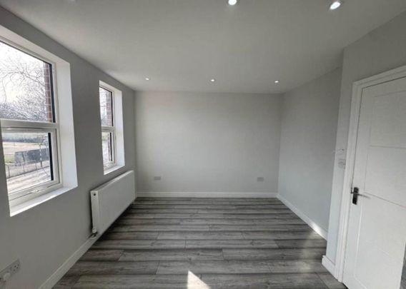 Price £1,200 pcm - Available Now - Unfurnished - Photo 1