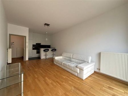 Appartement te huur - Foto 2