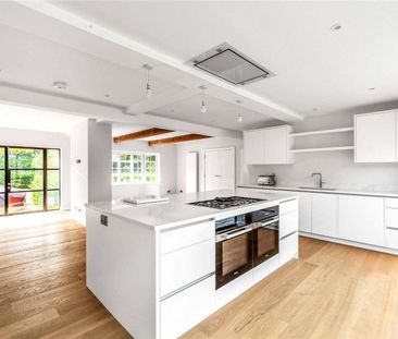 Immaculately presented five bedroom character home on a premier roa... - Photo 6