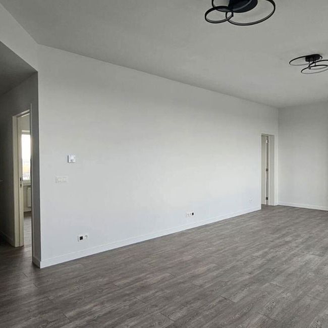 Appartement te huur in Wilrijk voor € 1.000 met 2 slaapkamers - Foto 1