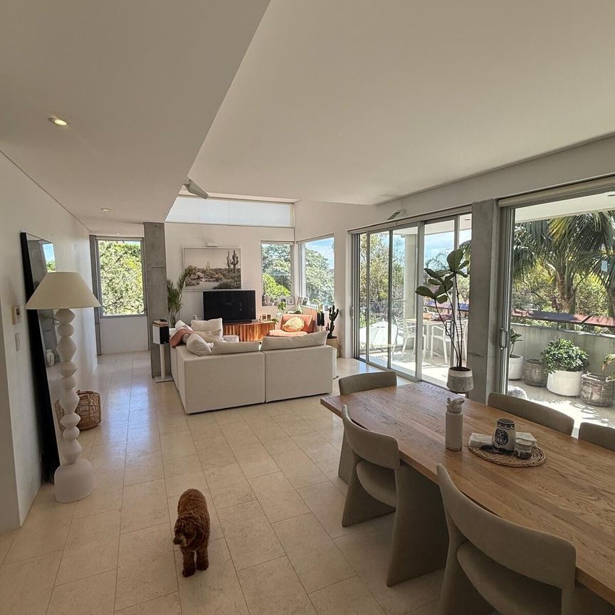 Bondi Beach - Photo 1