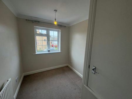 Detached house to rent on - Photo 3
