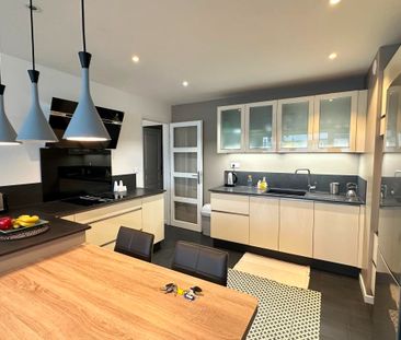 Location Appartement 5 pièces 75m² - Photo 4