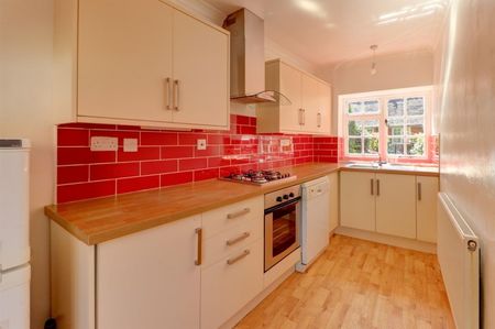 Aspley Court, Hatton, Warwick - Photo 5