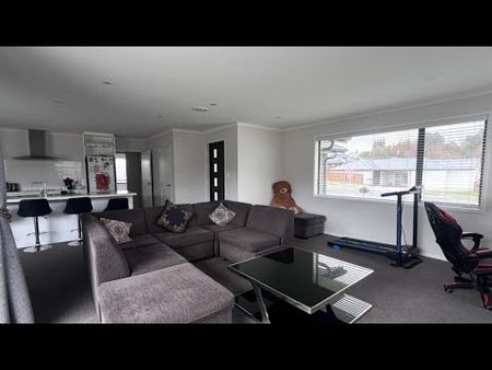 Spacious Pyes Pa Location - Photo 3