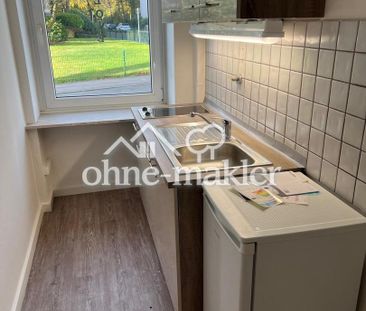 Helle und gemütliche 2 Zimmer Wohnung, neue Küche,frisch renoviert,... - Photo 2