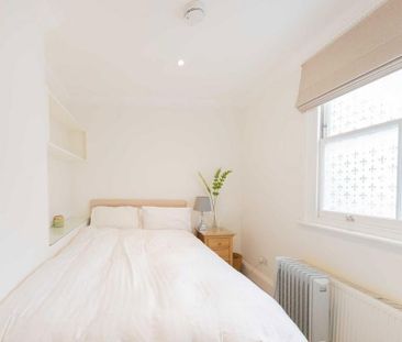 3 bedroom flat to rent - Photo 5