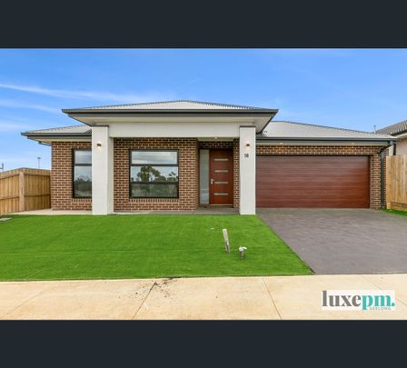 120 Greyjoy Road, Charlemont, Vic 3217 - Photo 1