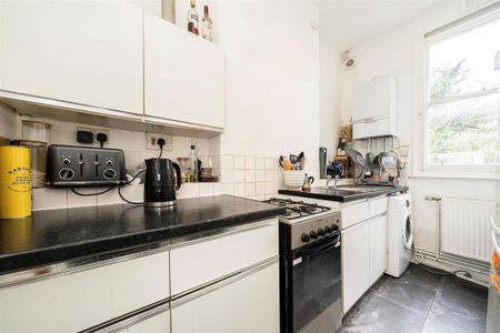 Studio to rent - Photo 5