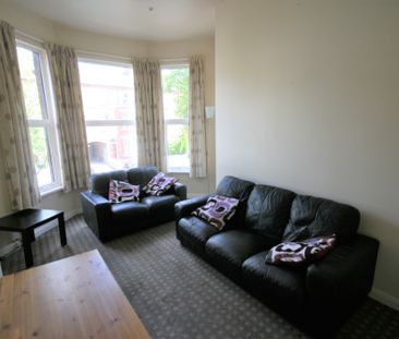 Flat 2, 5 Eglantine Avenue, Lisburn Road, Belfast, BT12 6GJ - Photo 1