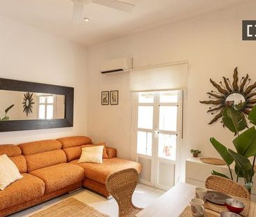 2 room luxury Apartment for rent in Seville, Spain - Photo 1