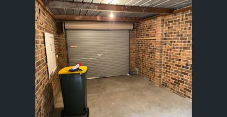 2 BED UNIT IN CENTRAL LOCATION IN DONCASTER EAST & IN EAST DONCASTER SECONDARY COLLEGE & BEVERLEY HILLS PS SCHOOL ZONE - Photo 5