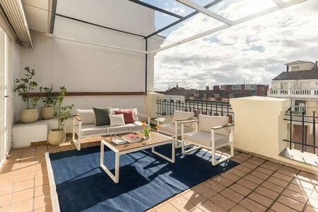 Calle de Génova, Madrid, Community of Madrid 28004 - Foto 3