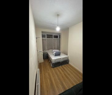 Room in a Shared House, Newport Road, B12 - Photo 6