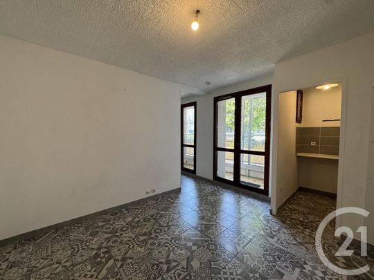 Location Appartement 2 pièces 32m² MARSEILLE 10ème - Photo 1