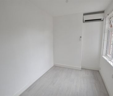 Holbrook Lane, Holbrooks Coventry - Photo 2