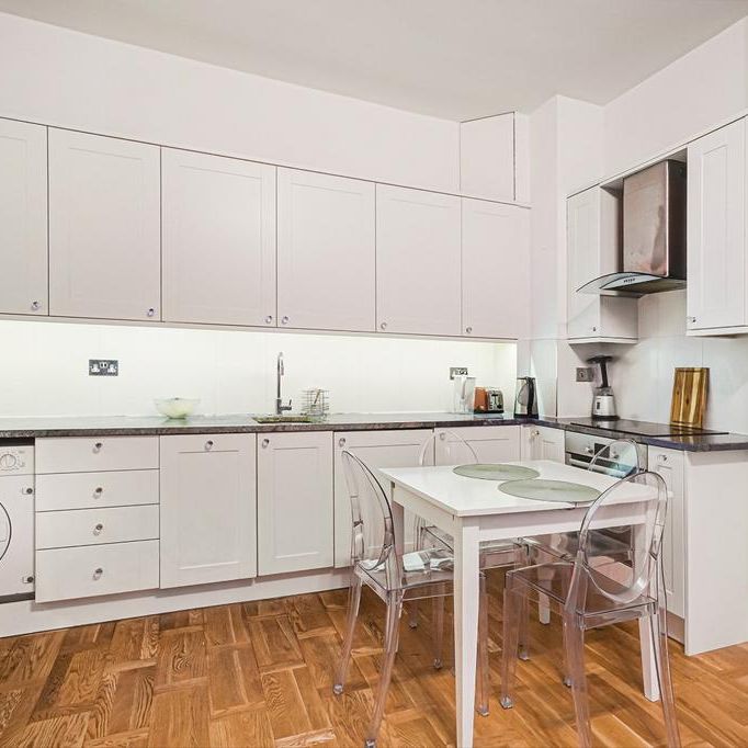 2 bedroom flat to rent - Photo 1