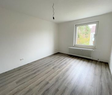 Moderne 3-Zimmer-Wohnung mit neuem Laminatboden! - Photo 1