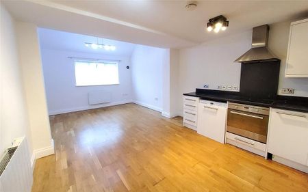 2 bedroom apartment to rent - Photo 4