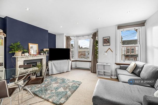 2 bedroom maisonette to rent - Photo 1