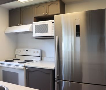 For Lease - 117 Bristol Road Unit# 45, Mississauga, Ontario - Photo 3