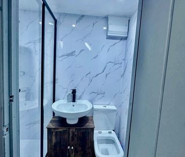 Studio Flat, Torrington Road, RG2 - Photo 4