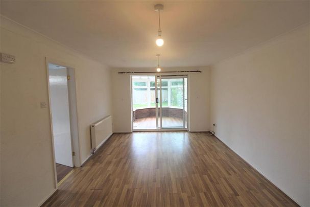 2 bedroom semi-detached bungalow to rent - Photo 1