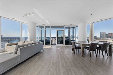 For Lease - 10 York Street Unit# 3710, Toronto, Ontario - Photo 2