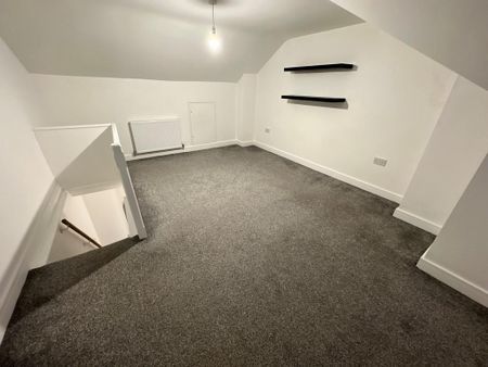 3 bedroom terraced house to rent - Photo 5