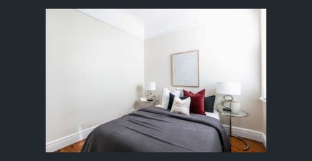 Single level terrace in sought after local - Photo 4