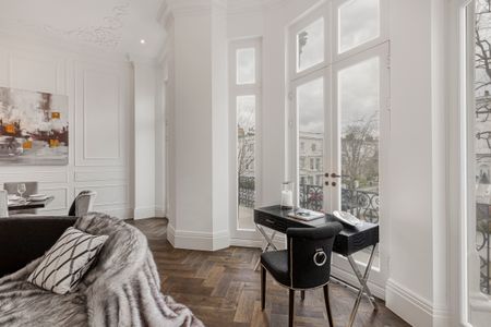 Refurnished duplex two-bedroom apartment in Vicarage Gate - Photo 4