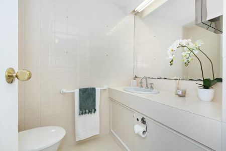 Lifestyle and Location in the Heart of Carlton - Photo 4