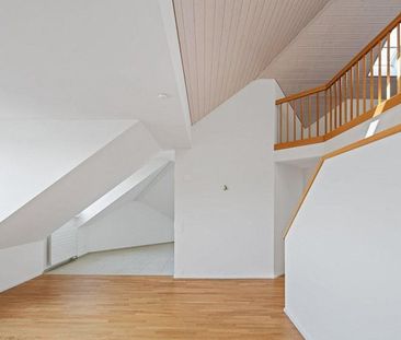 Top moderne Dachwohnung mit Galeriezimmer - Im Herzen von Flawil - Foto 4