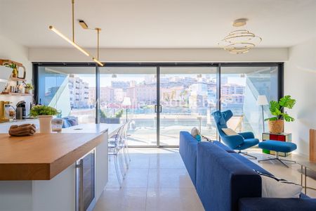 Appartement • Le Pharo - Photo 4