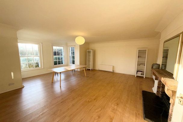 27 Cleaver Avenue, Belfast BT9 5JA - Photo 1