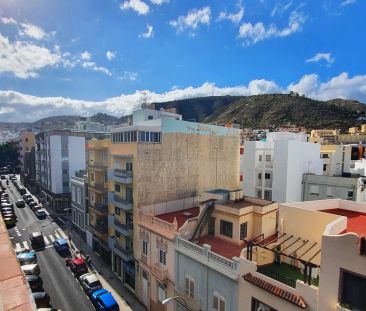Studio for rent in Zona Rambla - Photo 3