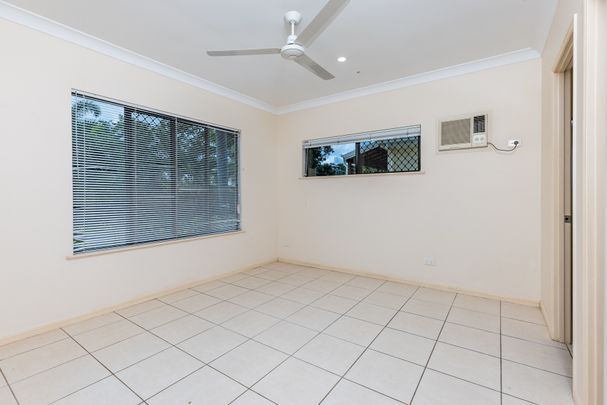 BRINSMEAD FAMILY HOME IN WEST PARKRIDGE ESTATE! - Photo 1