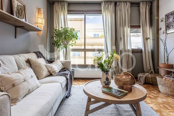 4 room luxury Apartment for rent in Madrid, Spain - Photo 1