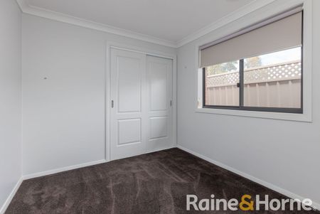 Spacious Family Home - Photo 4