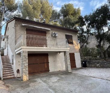 Location Maison 4 pièces 110 m2 à Six-Fours-les-Plages - Photo 4